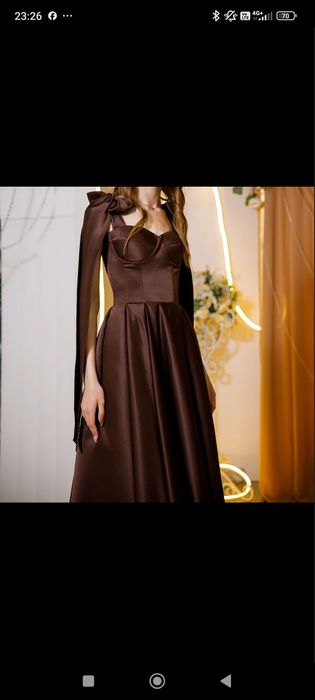 Випускна сукня з корсетом