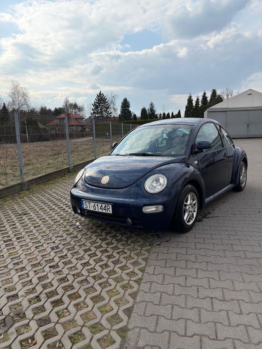 Volkswagen New Beetle 2.0 / gaz / stan dobry / sprowadzony z Niemiec / komplet zima+lato
