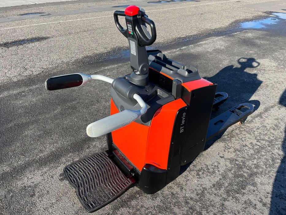 Paleciak elektryczny TOYOTA LPE200 - 2018 rok