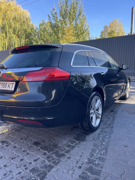 Opel insignia 2010 2.0TDI comfort