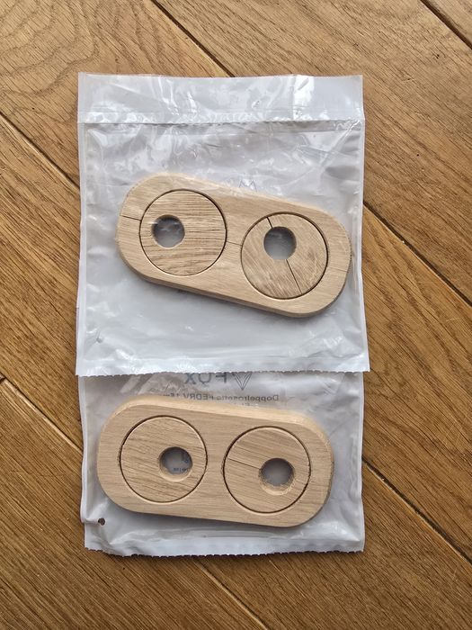 Rozeta maskująca rury grzejnika dąb surowy - śr. rury 15 mm - 2 szt