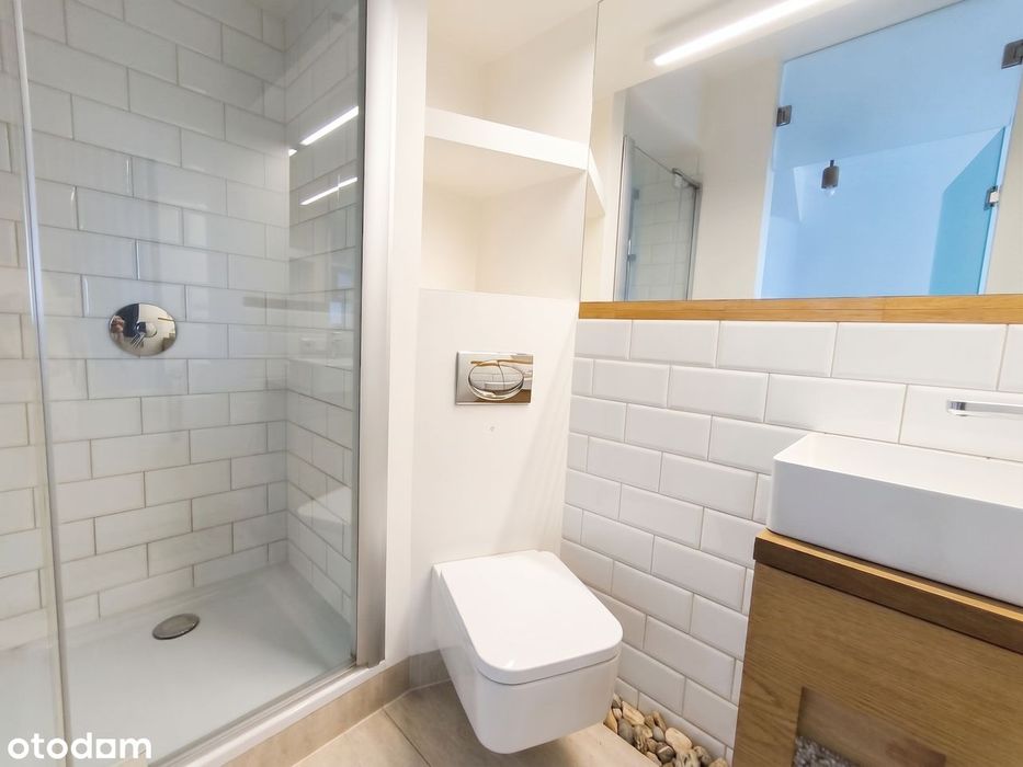 Apartament dwupoziomowy, z miejscem postojowym i komórką lokatorską !