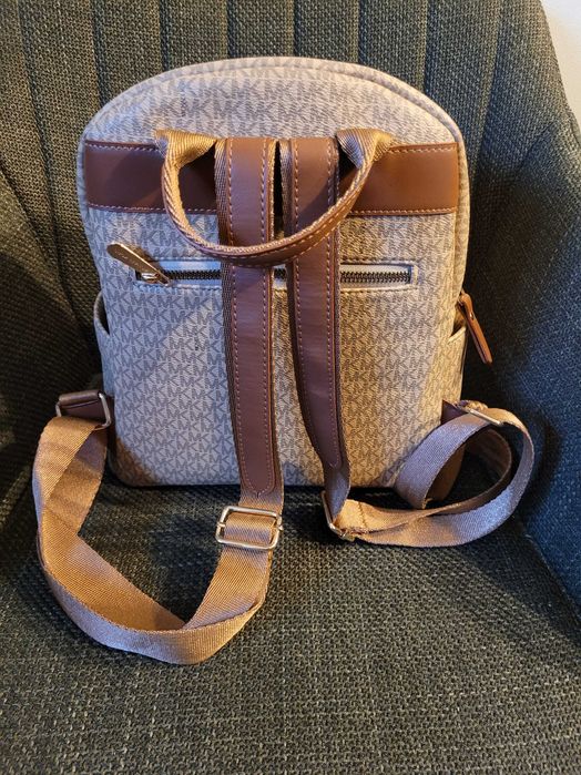 Plecak damski beżowy