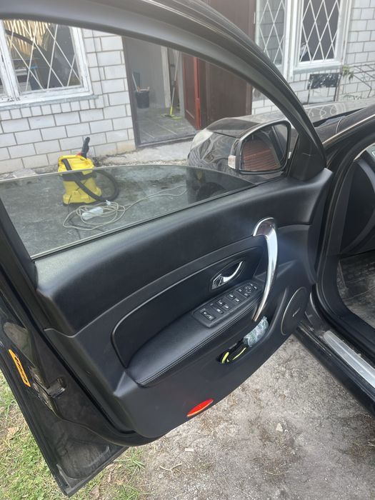 Продам власний автомобіль.