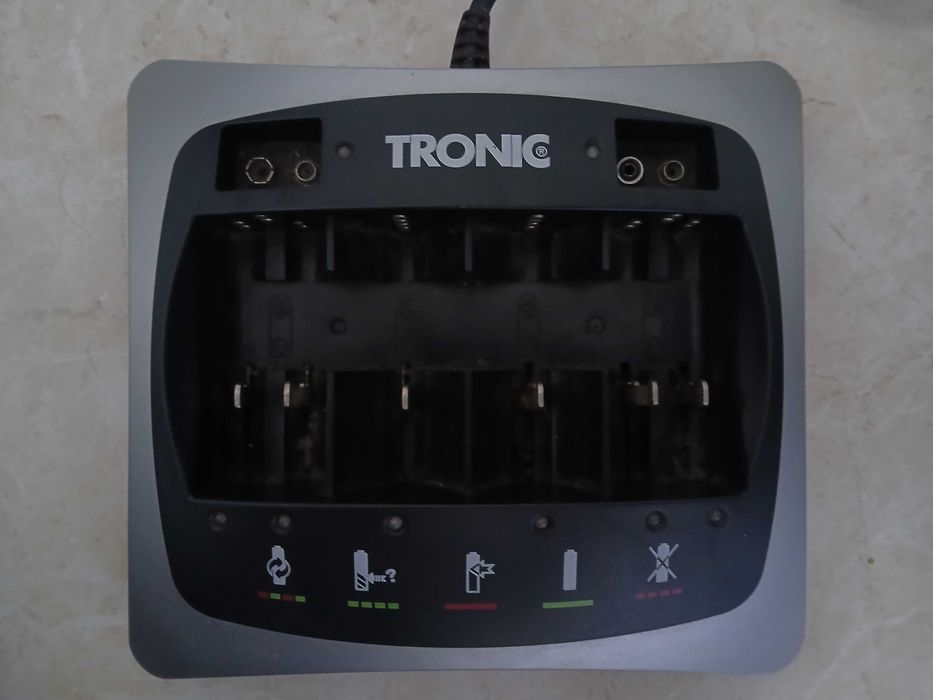Tronic Battery Charger
