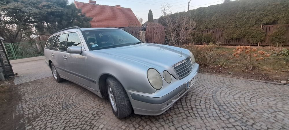 Mercedes-Benz Klasa E