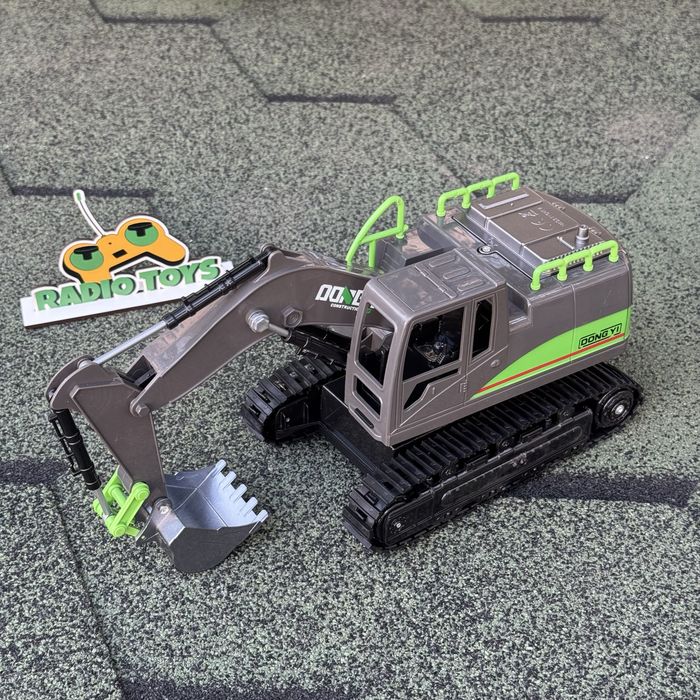 Екскаватор на радіокеруванні “Гірник” | Бульдозер на пульті управління