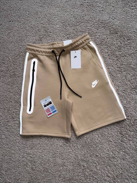 Шорты Nike Tech Fleece Reflective 2025