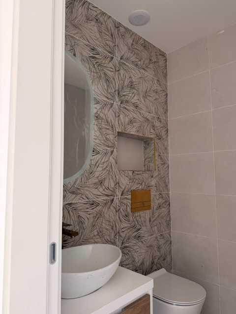 Moderna Moradia T3 Geminada Pronta a Habitar em São Sebastião