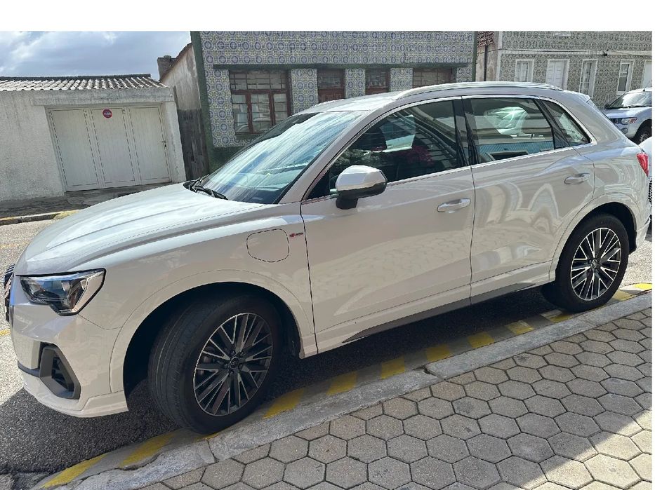 Audi Q3 45 TFSIe S line S tronic foto 2