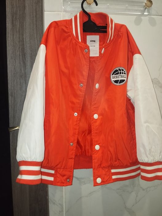 Бомбер куртка 110 розмір