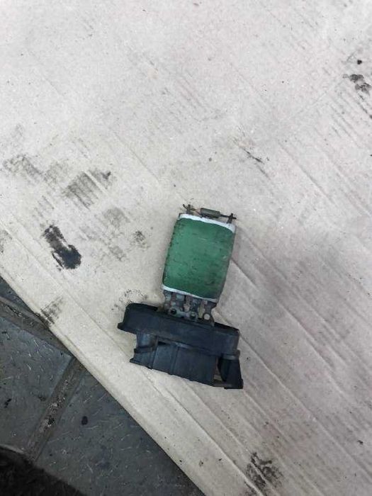 Реостат вентилятора печки Вито 638