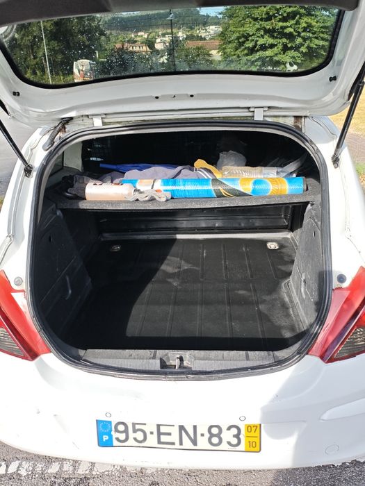 Opel Corsa D comercial