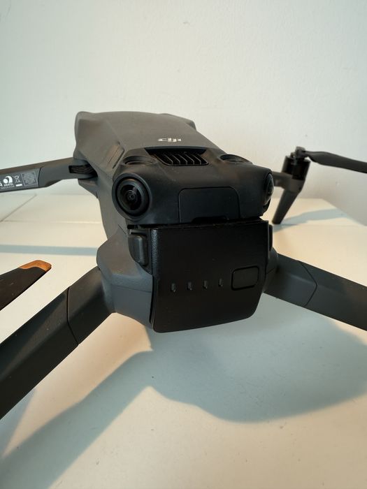 Dron DJI mavic 3