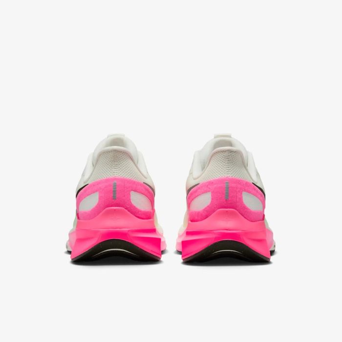 Жіночі кросівки для бігу Nike Air Zoom Structure 25