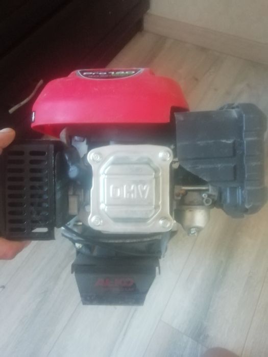 Двигатель бензиновый бу!