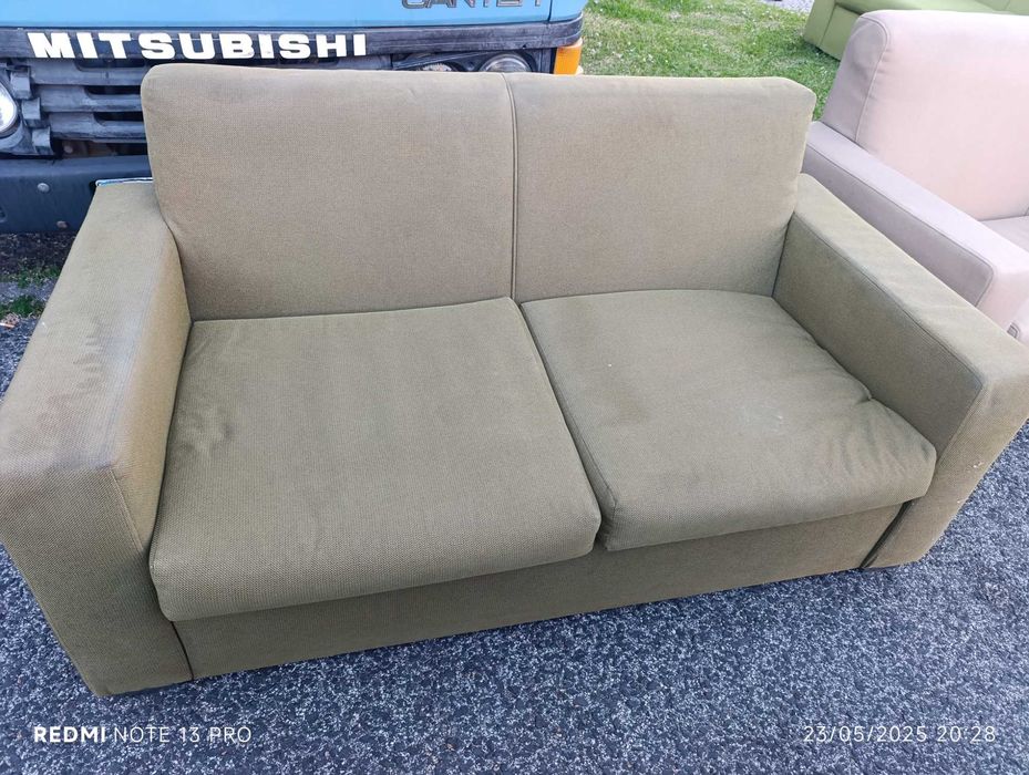 Used Living Room Sofa, Damaia