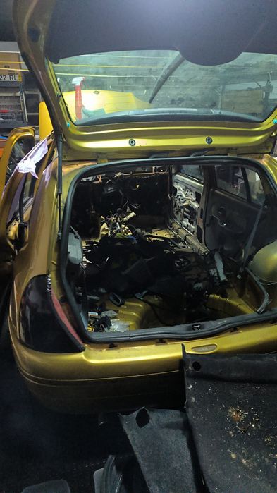 Renault Clio 1.4 16v '99