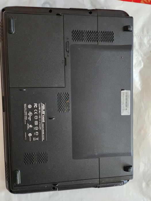 Ноутбук Asus K40AB на деталі