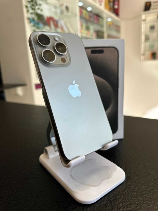 iPhone 15 Pro 256gb gwarancja 83%