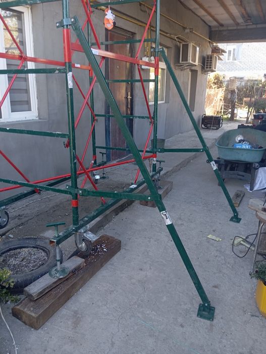 Аренда строительных лесов.