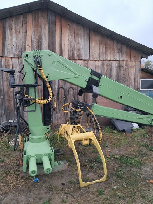 Продам лісовий маніпулятор Loglift 240 в чудовому стані.