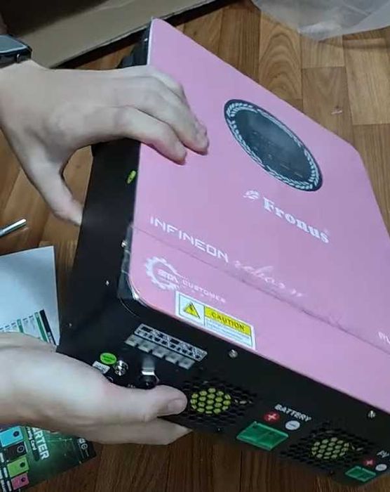 3 кВт. 24в. Інвертор Fronus PV3200