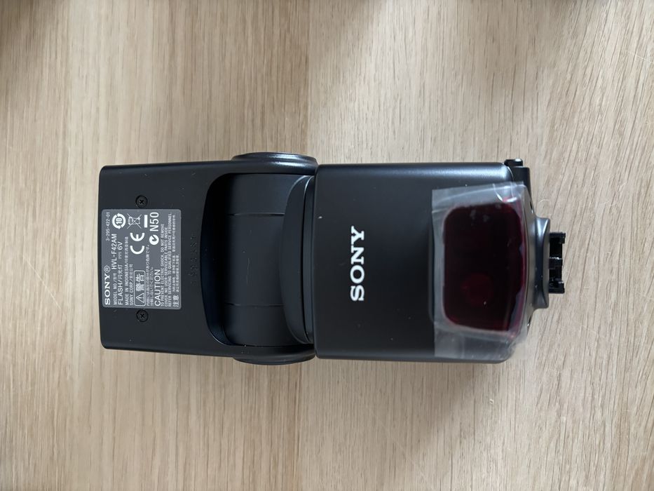 Zestaw Sony Alpha a350 + 3 obiektywy + nieużywana lampa + grip i pilot