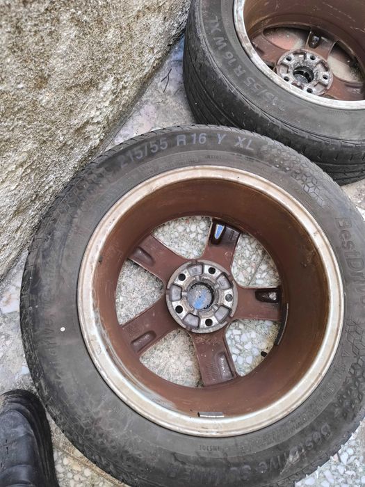 Jantes com pneus Wolksvagen Sharon