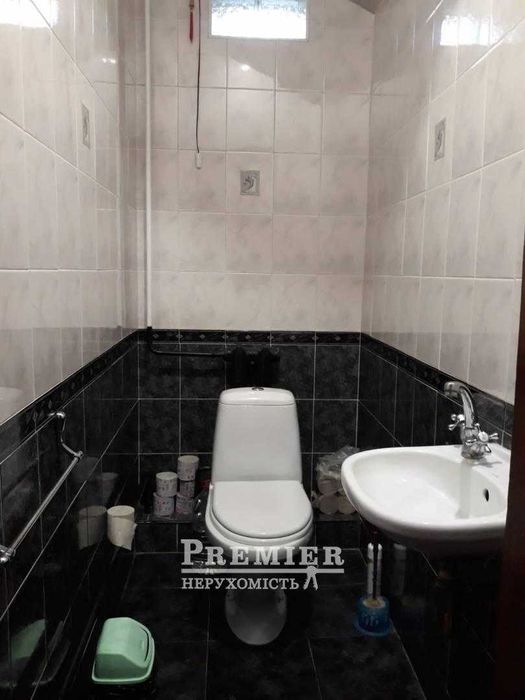 Ваш куточок спокою на Слободці – будинок з ремонтом і садом