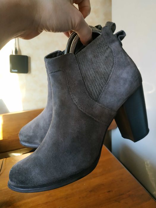 Сірі весільні замшеві ботильйони на підборах УГИ UGG 41 розмір/26,5 см