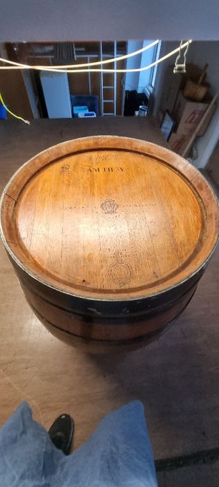 Tonel de maneira  antigo