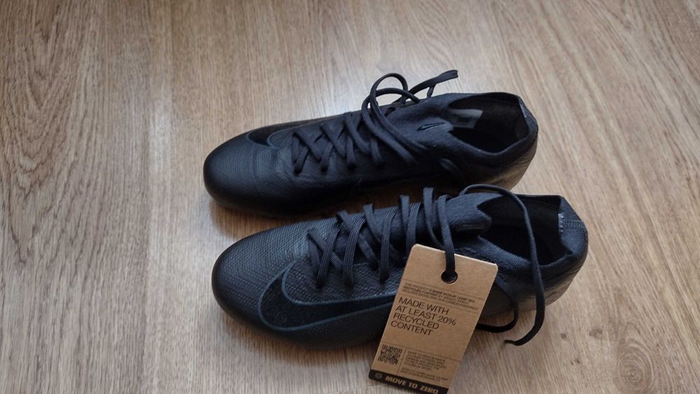 Profesjonalne korki Nike Air Mercurial Vapor 16 Pro FG Czarne 39