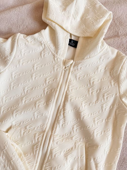 Стильний костюм від Fendi дитячий 150 см