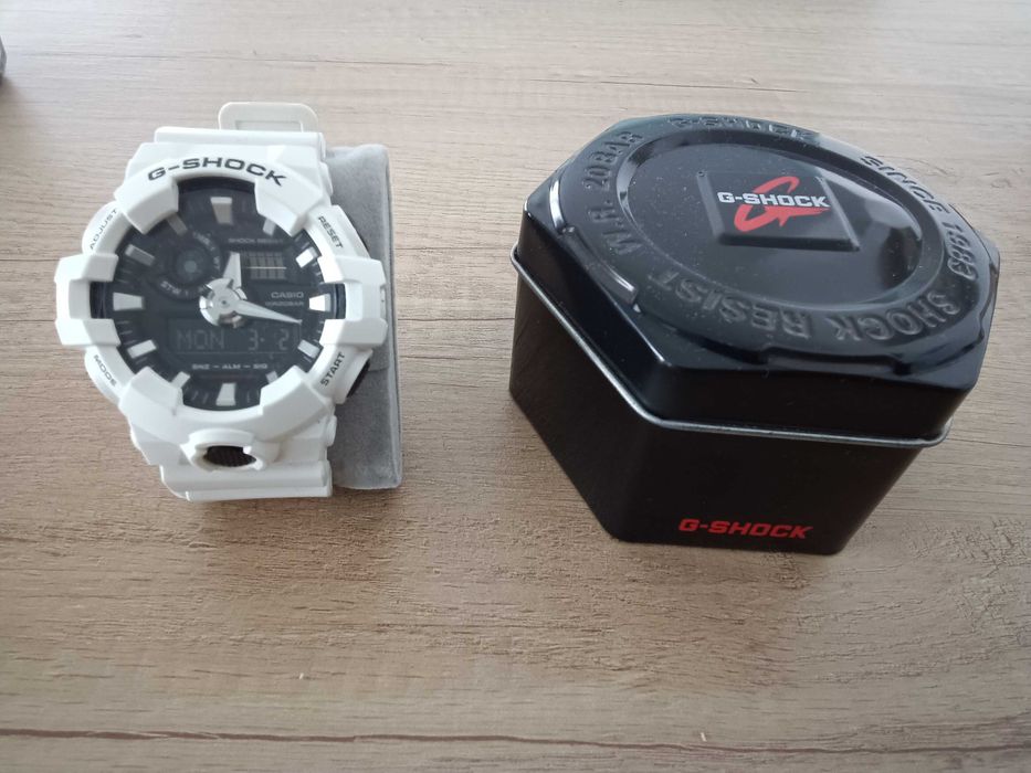 Casio G-Shock GA-700
