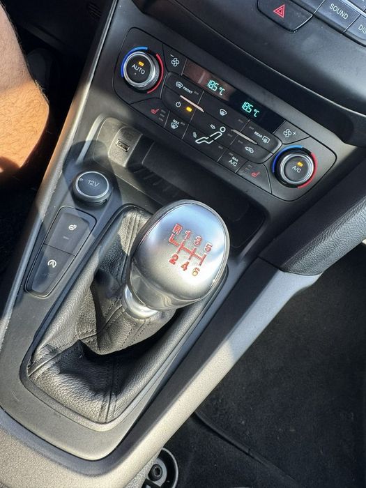 Ford Focus Focus ST-Line 2,0 D 144 tys km Śliczny lakier Stan Bardzo Dobry