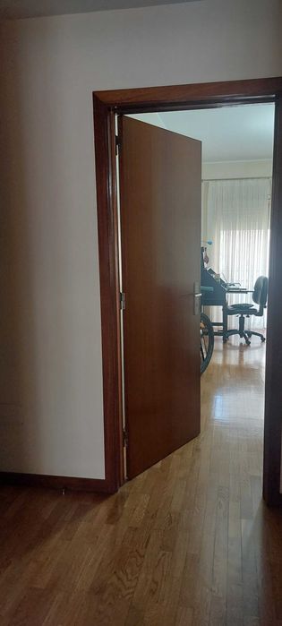 Apartamento T2 em Valadares