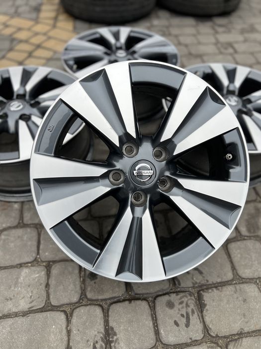 Диски легкосплавні 5х114,3 r17 Nissan Rogue Leaf X-Trail Qashqai NV300 Maxima Renault Megane ZOE Scenic Duster Trafic Fiat Talento