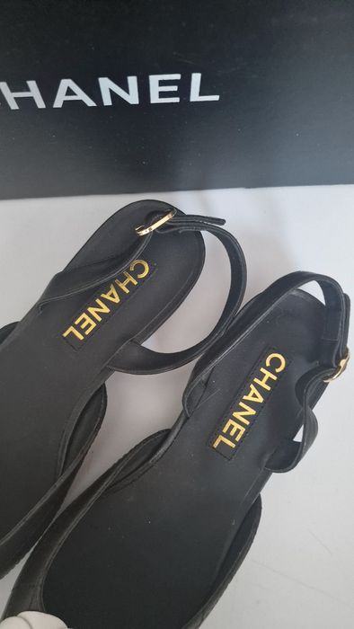 Piękne Chanel z camelia 39