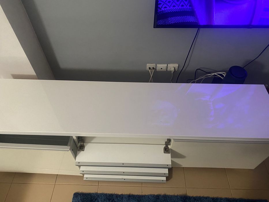 Móvel de TV em ótimo estado