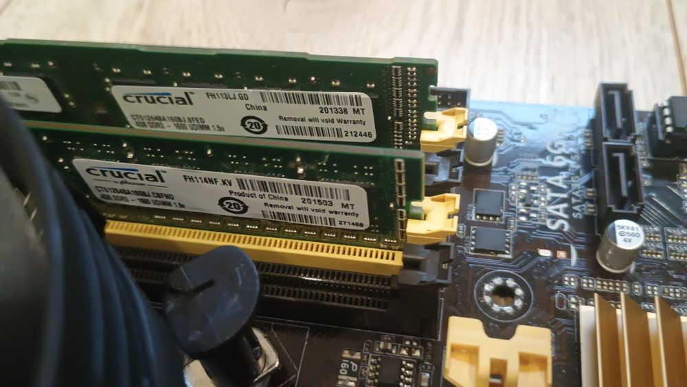 Мат.плата asus b85m-e + i5 4590+8gb ddr3