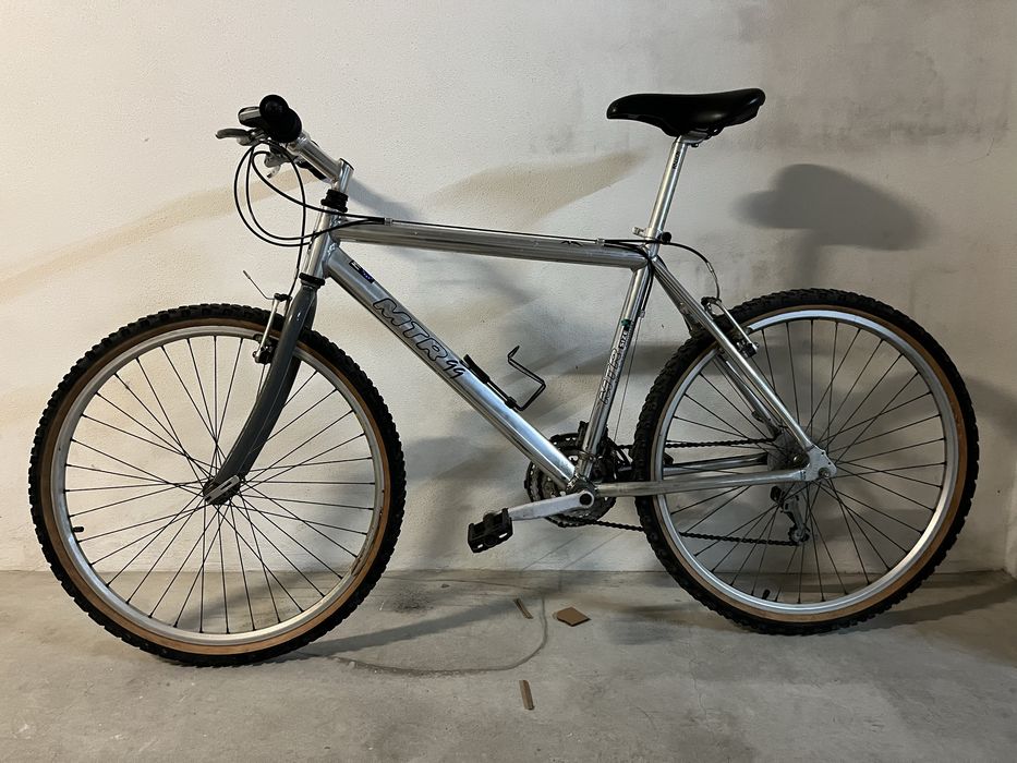 Bicicleta de montanha (ano 2000)