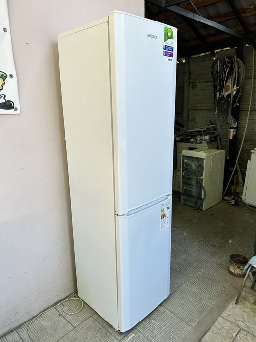 Двухкамерный Двухметровый холодильник BEKO CS 335020.Доставка!