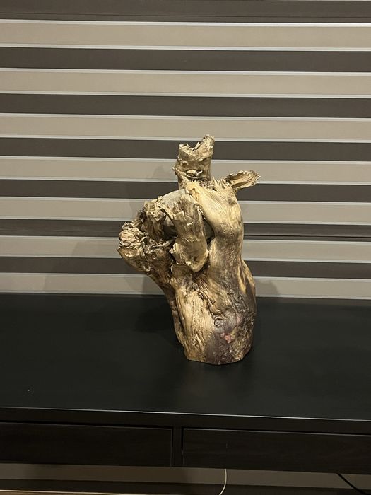 Peça decorativa em madeira