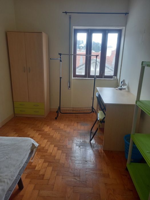 Quarto privado  em Seia