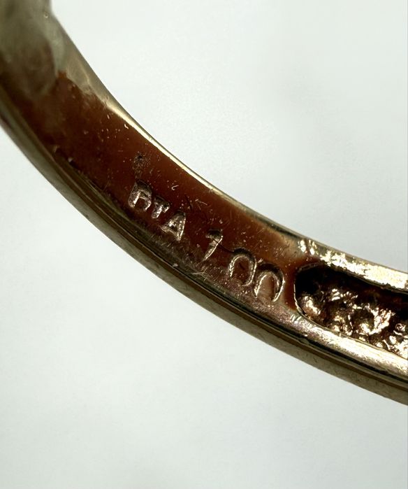 Złoty pierścionek z diamentami 1,00ct