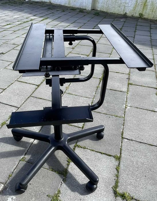 Suporte Móvel para TV / Projector / Monitor / Aparelhagem / Videojogos