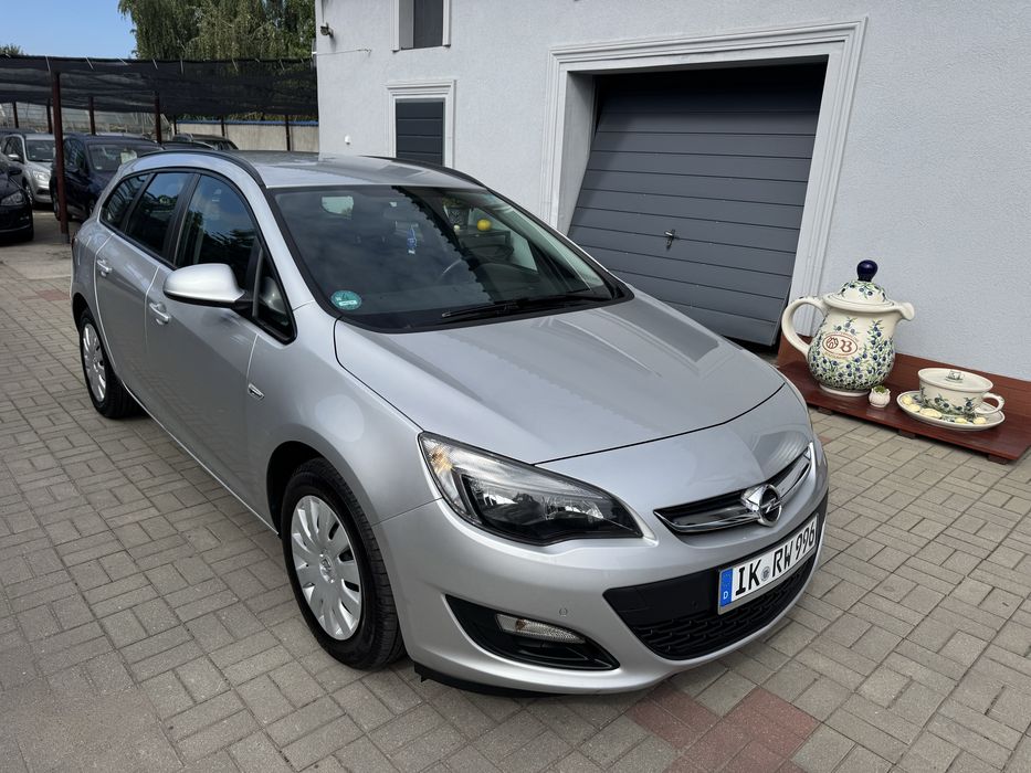 Opel Asta 1.4 140 KM sprowadzony 2014 opłacony 2 x parktronic klima sprawna