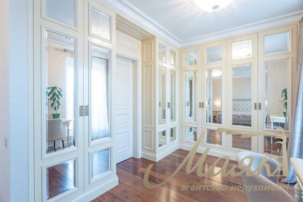 Продаж 4к квартиры с паркоместом в ЖК Зверинецкий