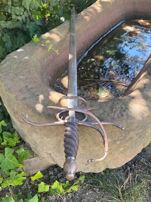 Bardzo Stary Rapier Ręcznie kuty